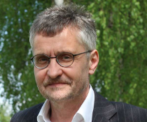 Prof. em. Uwe Engel